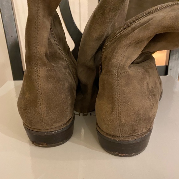Marc Fisher Renn Over the Knee Boot in Taupe. Size 8.5 - Picture 2 of 7